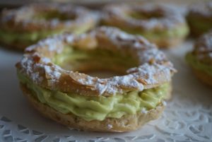 Paris Brest traditionnel au praliné et à la pistache COUZINA fr